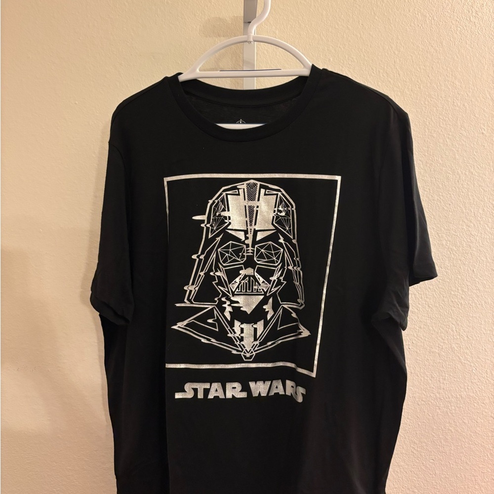 Disney Star Wars shirt. Lg. Woman’s -men’s Darth Vader. Star Wars